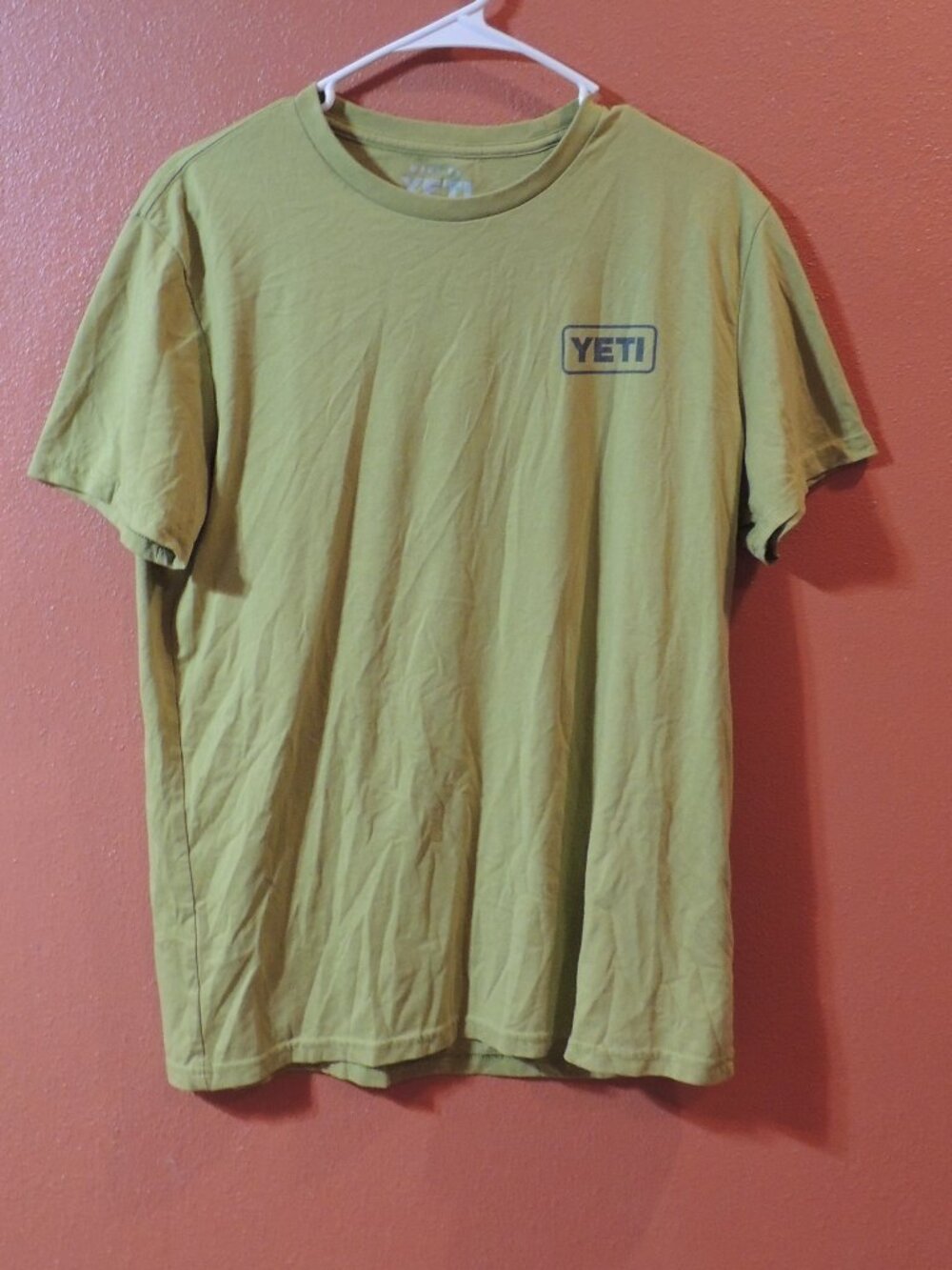 YETI Shirt Men Medium Green Black Outdoor Camping Hiking Fishing ATV Mudding Fun